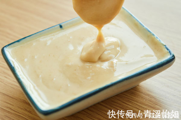 骨质|50岁后,骨质渐渐流失,吃哪些食物能预防疏松?医生列出了清单