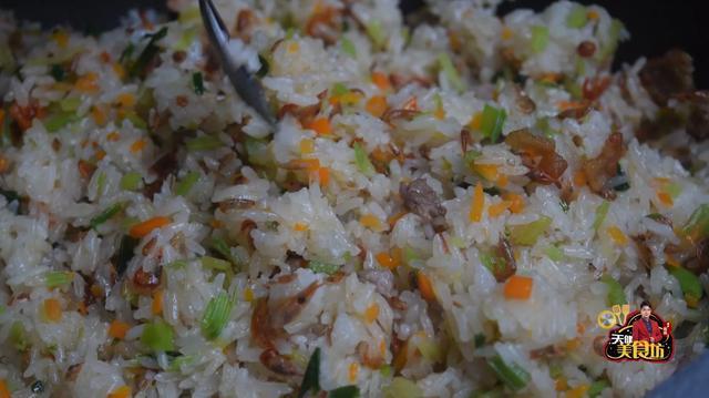 糯米饭酿豆腐最好吃的做法，简单美味又馋人，看看你喜欢吃不