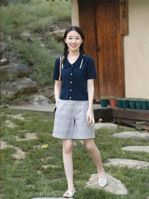 平胸穿不出女人味？别苦恼，让时髦精教你小技巧