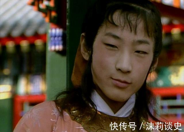 赵姨娘#贾环给元春磕头请安的机会都没有，端午节礼也没有他的，为什么？