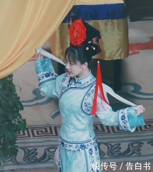 女装|《萌探》集体穿古装,杨紫瘦成“锥子脸”,黄子韬穿女装我看呆了