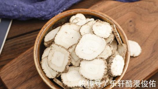 青青|每天一个鸡蛋,竟查出甲状腺癌,医生比烟酒还伤甲状腺,别再吃