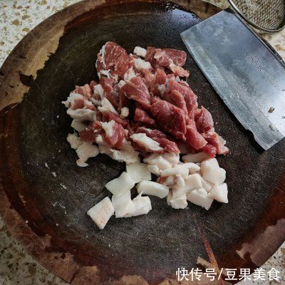 超下饭的红烧肉丸子，一学就会
