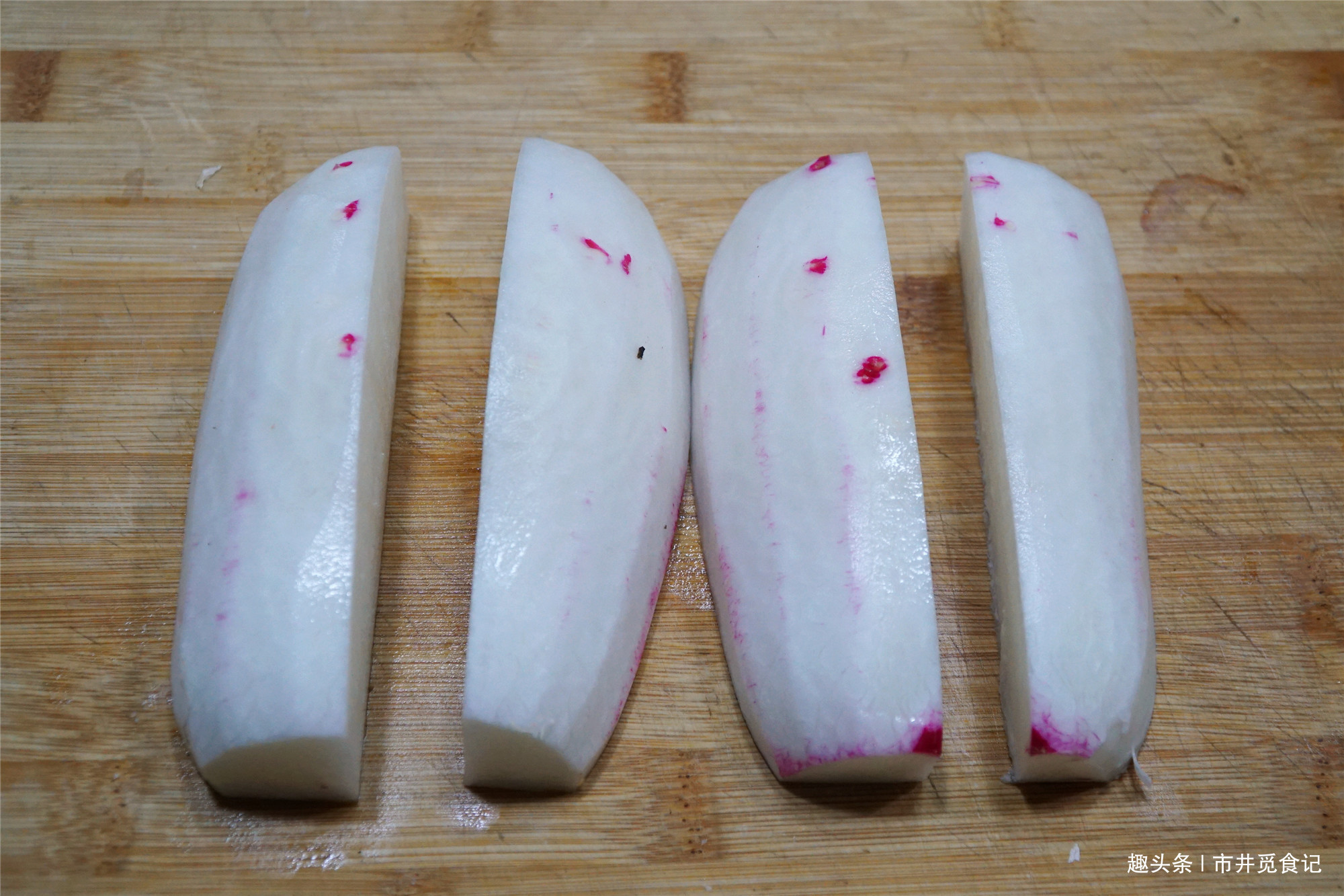 做腌萝卜，别只会加盐和酱油，分享饭店用的秘方，简单好吃嘎嘣脆