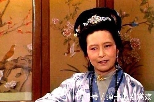 贾母@红楼梦:为什么有人怀疑薛姨妈是妾?在古代,姨娘不能随便叫