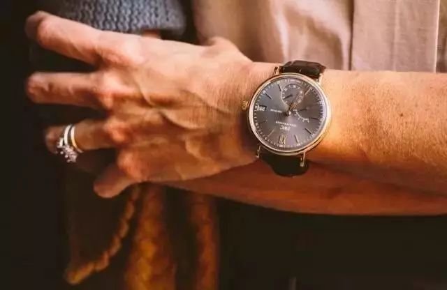 体型|仪表不凡说表男士佩戴手表的搭配技巧,众所周知却都不了解的常识