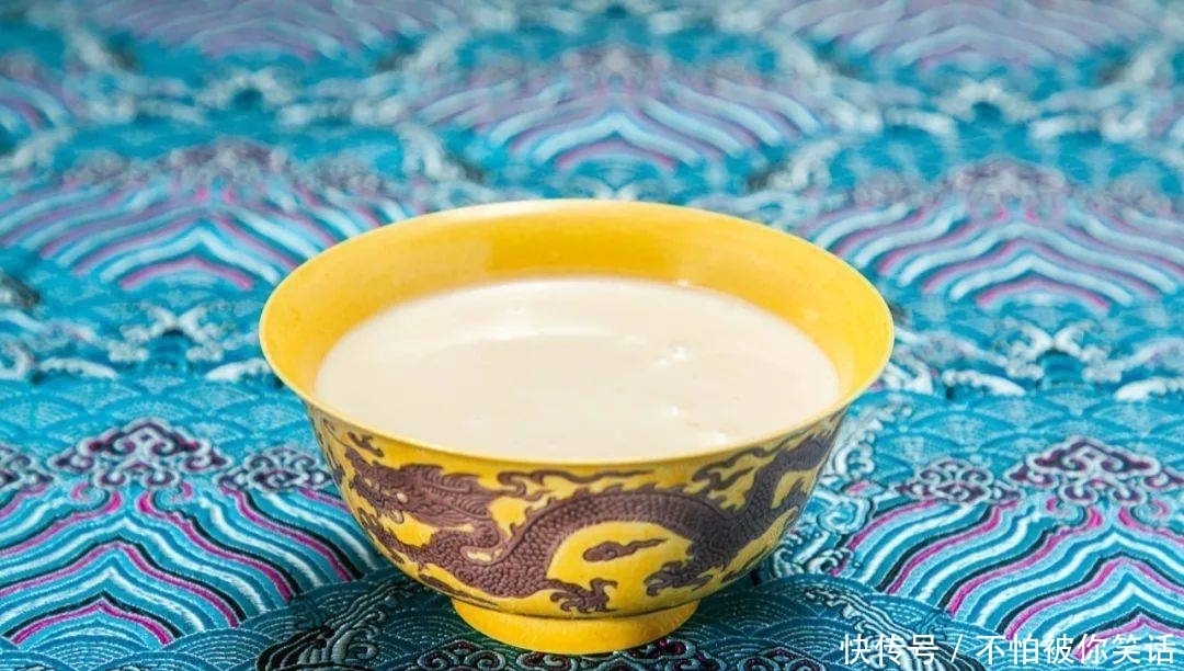 美食|专研故宫美食40年,80余篇御膳档案,她用一本书揭秘宫廷生活!