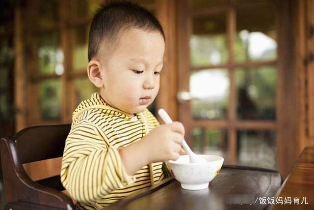 宝妈|脾胃虚弱的孩子就缺这碗汤，妈妈学会做，宝宝脾胃强壮少生病！