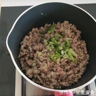 猪肉馅|#助力高考营养餐#台式炸酱面你这么做，保证最正宗