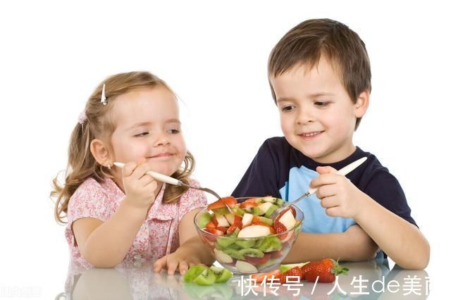 食物|儿科医生：3种食物伤害脾胃，孩子发育慢，家长要少给孩子吃