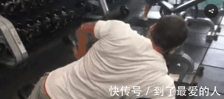 训练|三角肌总是训练不到位？这几个动作可以一试