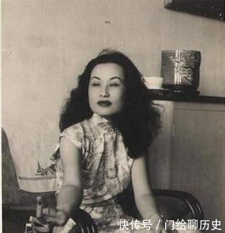 潘柳黛小传：怼得张爱玲体无完肤的民国才女，弄蛇人却遭蛇咬