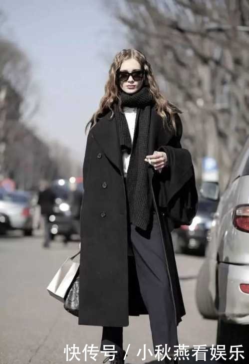 黑色大衣的经典搭配永远不过时,来看看“万能穿搭公式”!