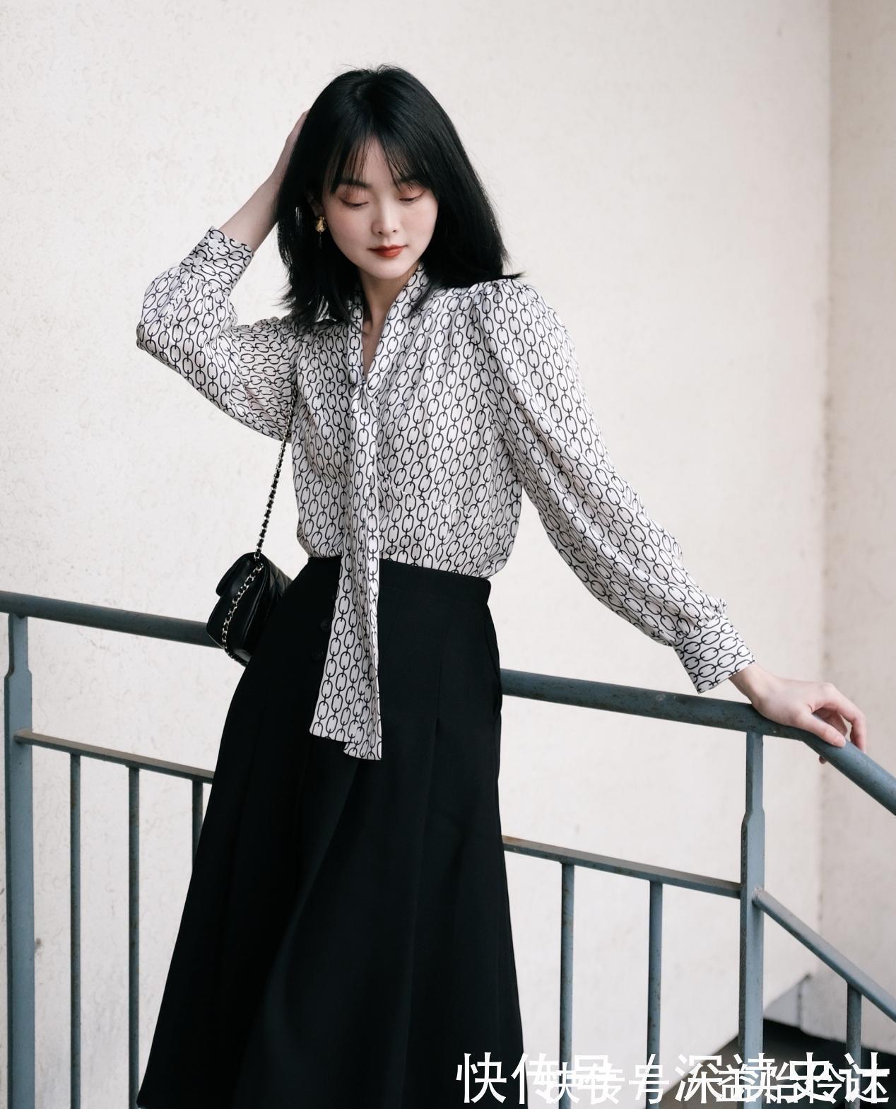 黑色 今春流行“衬衫+黑色半身裙”搭配,减龄时尚优雅,精致显瘦高级