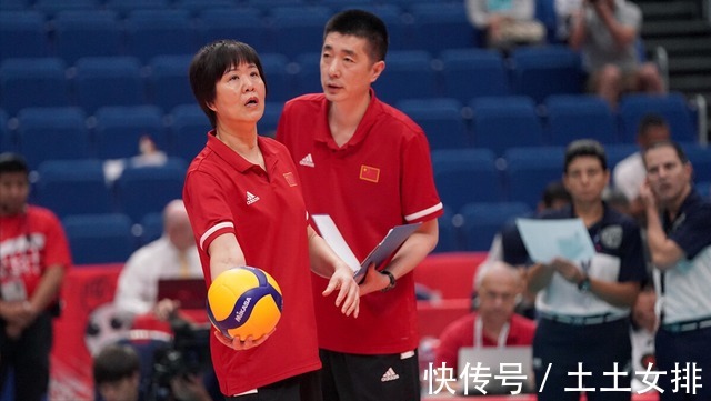 女排|中国女排主帅热门人选,现身全运赛场!大概率是在考察新人