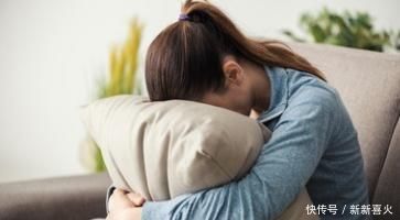 睡眠时间|不怕失眠缠身:失眠的人,坚持这3招,效果显著,睡得太沉