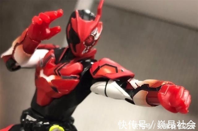 新规|假面骑士亚克蝎子，亚克零一装动赏析，新规造型纹理刻画清晰