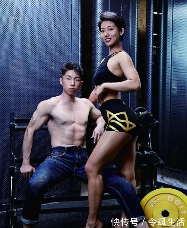 孟鹤堂|男人健身和不健身，差距有多大？看看德云社烧饼就知道了