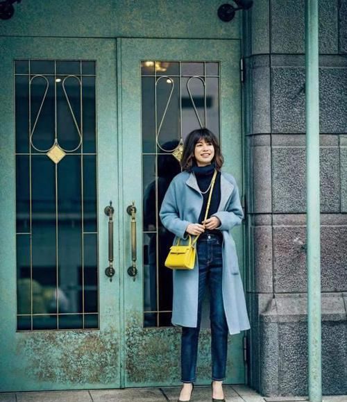 穿大衣时只知道选卡其？2021“流行色”来了，显白气质还高级