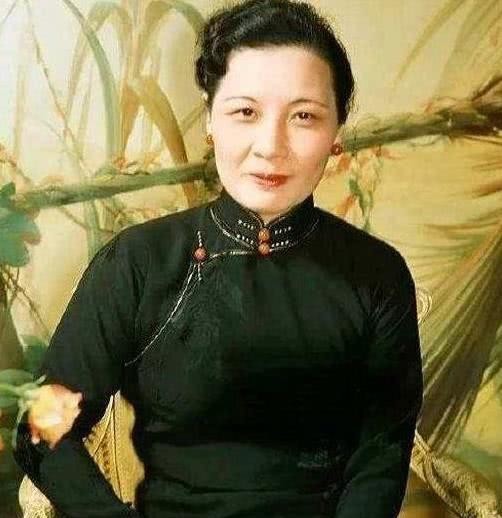 侄女|宋美龄究竟多有钱？死后侄女打开银行账户，余额让人不敢相信