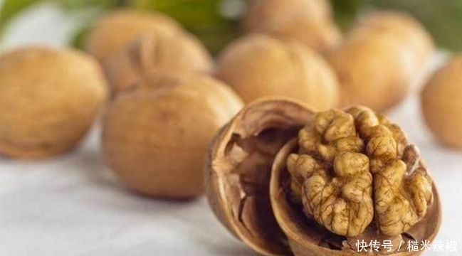 衰老慢的女性,通常有3个共性,你若占2个,也是幸运儿