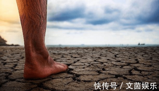 症状|无论男女,脚部出现这4种异常,可能是糖尿病的早期症状,莫忽视