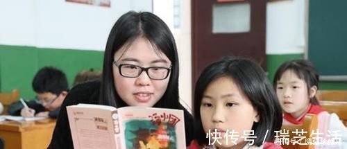 生活质量|小学生“狂草”字体走红,字迹潇洒,老师:你是我成功路上的槛
