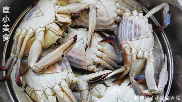  鱼贩|梭子蟹不会挑鱼贩教你挑蟹小技巧，保证新鲜肉肥，一挑一个准