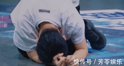 《街舞4》选手作品感动众人!王一博罕见失声痛哭,韩庚暖心安慰