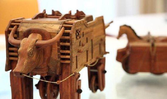 专利|还记得那个钻研“木牛流马”的大爷吗,后来怎样?网友:已获专利