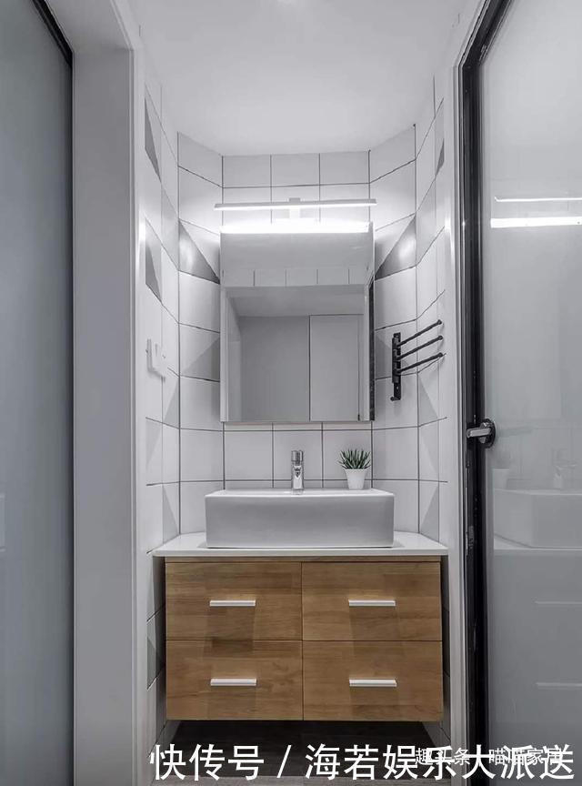 实用|等我买第二套房,卫生间不装马桶,也不装洗漱台,这样设计更实用