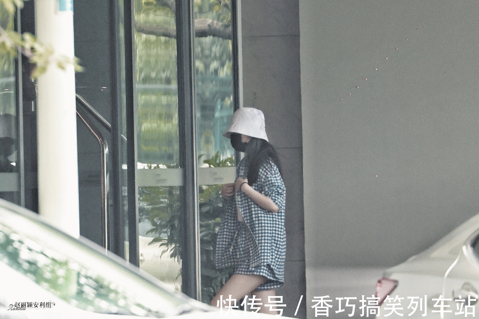 趙麗穎錄節(jié)目沉默寡言狀態(tài)差，何炅耿直提醒：麻煩偶爾說幾句話