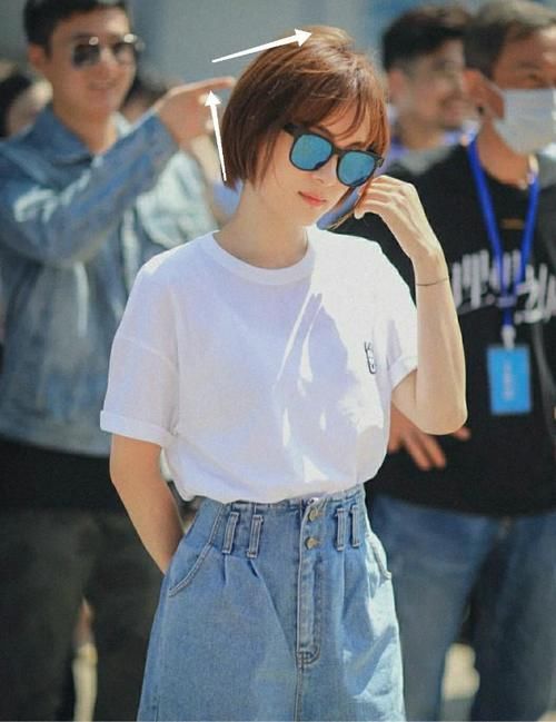 40岁的职场女人，很适合这4款“贴耳短发”，干练优雅又显脸小