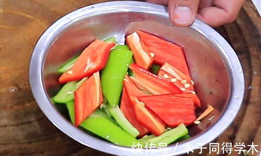 甜面酱|酱牛肉烧土豆好吃有诀窍，学会这个做法，肉嫩筋软，酱香浓郁