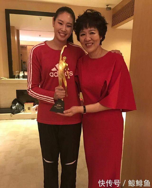 颜妮|珍藏！女排北长城颜妮早年打沙滩排球时的美照，身材悠长气质佳