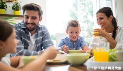 饮食习惯|营养专家提醒最不健康的3种早餐习惯，大部分的孩子中招！