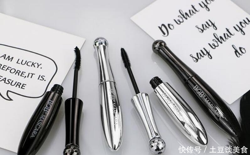 揭穿女明星的“伪素颜”,减龄妆容藏着小心机,化妆技巧了解一下