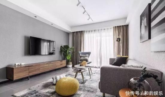 新房|同事家100㎡新房,头次见冰箱放玄关,灰白色调怎么看都不一样