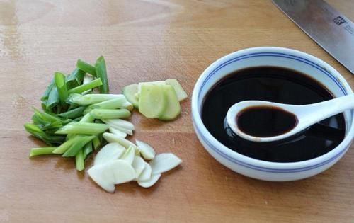 炒菜|双胞胎当天同时查出脾衰,医生:炒菜常放“1物”,不积食才怪