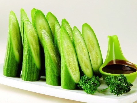 草莓|女人不想老太快,坚持吃此种不起眼的食物,越吃越“嫩”像个姑娘