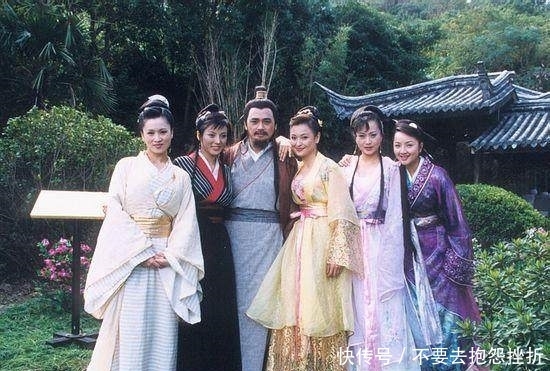 可怜|天龙八部中有三个最可怜的皇帝,每一个都被绝顶高手欺负