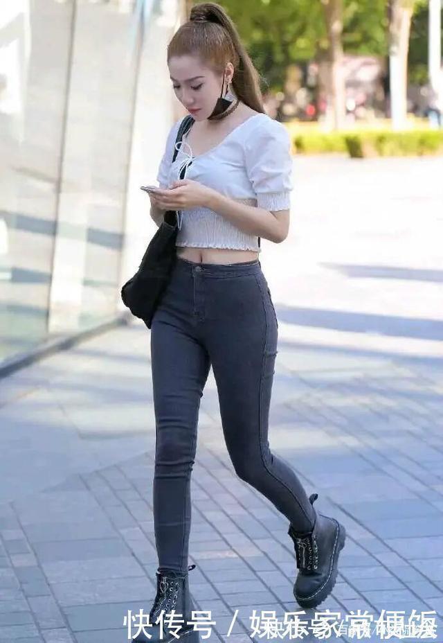 身材高挑 今年流行“牛仔裤+皮靴”,显瘦又时髦,跟着穿准没错!