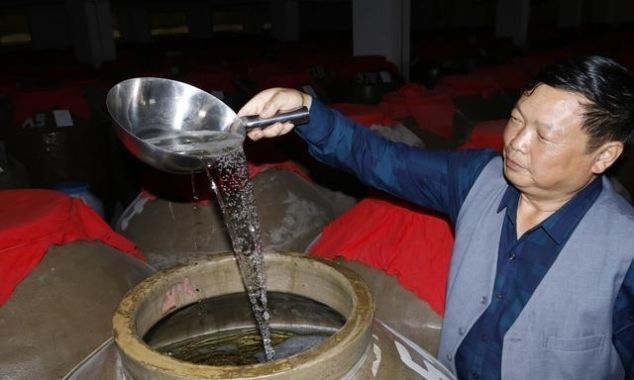 牛栏山绿瓶只要9元还称是纯粮酒真相一出,酒友都笑了