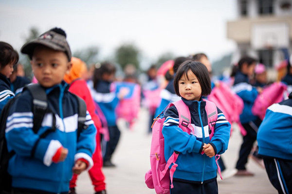 升旗仪式|希望小学来了新老师