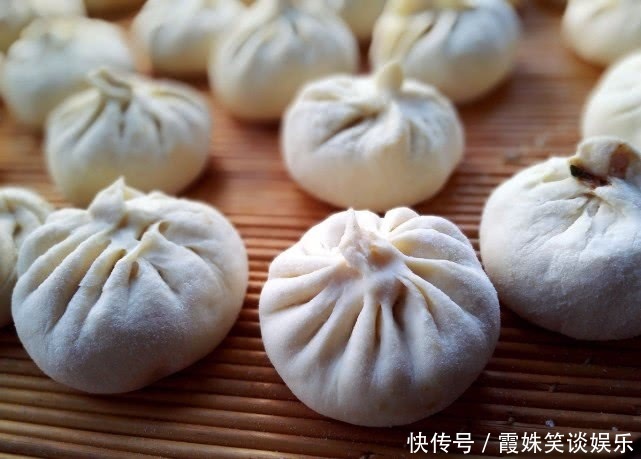 面粉|自己蒸包子不好吃主要是少了一个步骤,多加一步,包子又鲜又美