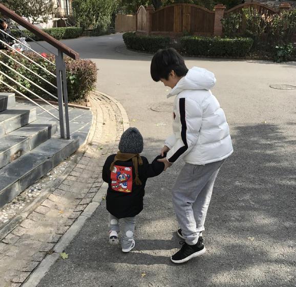 弯弯|孩子面对困难时,家长的那些做法会让孩子不能直面困难,很现实