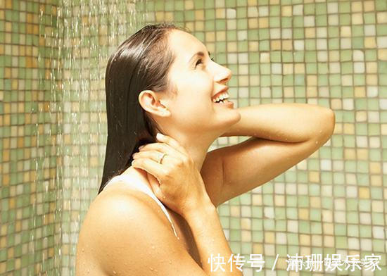 洗头|头发隔多久洗一次最好很多人都做错了,难怪头发掉得越来越厉害