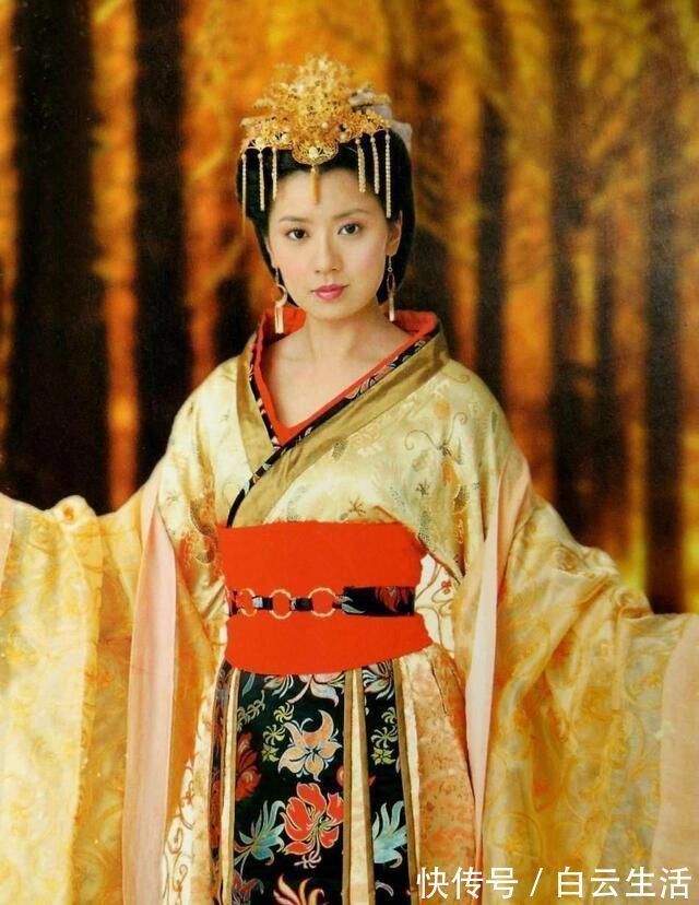 空谷幽兰@宋代尼姑访遍名山大川,顿悟时写下一首诗,只有20字却道尽人生真谛