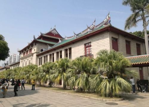 我国“最美”的两所大学，风景独特，第一所在国内无人不知