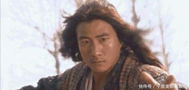 乔峰最后并未死,落崖后他吃到这东西,最后变成此人